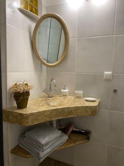 M&F Meteora Apartments #1 กาลัมปากา ภายนอก รูปภาพ