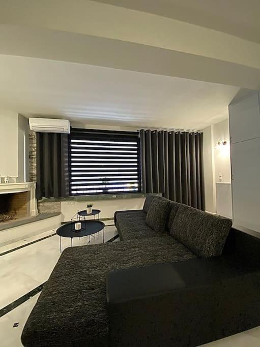 M&F Meteora Apartments #1 กาลัมปากา ภายนอก รูปภาพ