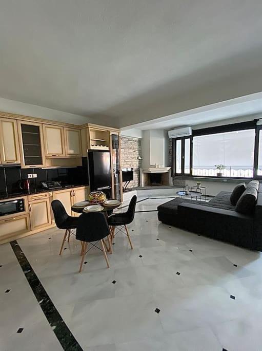 M&F Meteora Apartments #1 กาลัมปากา ภายนอก รูปภาพ