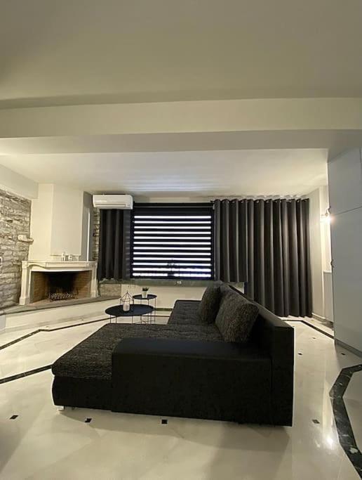 M&F Meteora Apartments #1 กาลัมปากา ภายนอก รูปภาพ